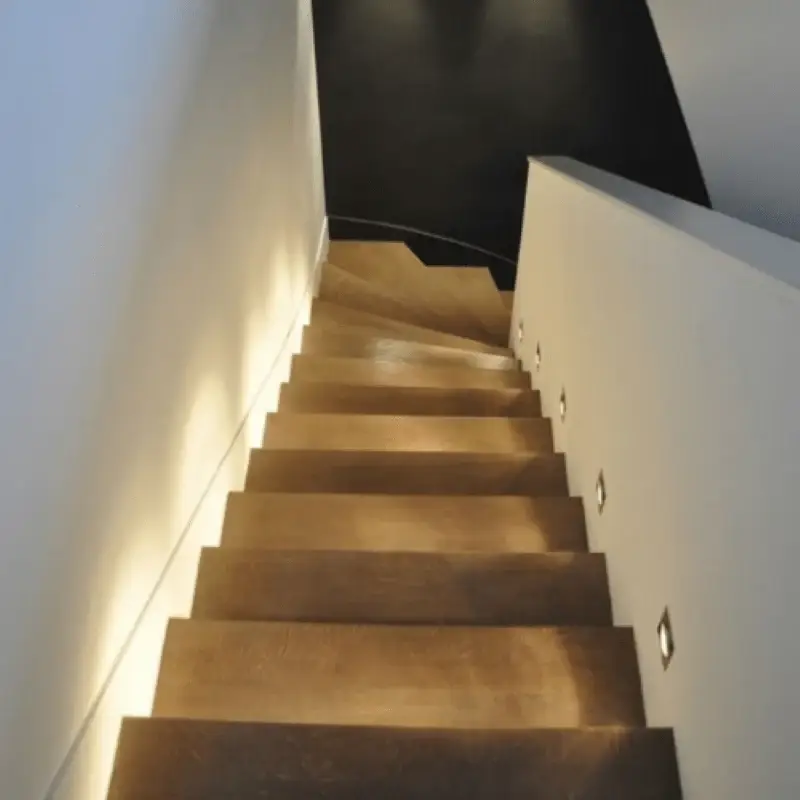 Expédition Rapide Balise LED en Saillie Carrée 2W 220V 55° Grise IP65 pour Escaliers
