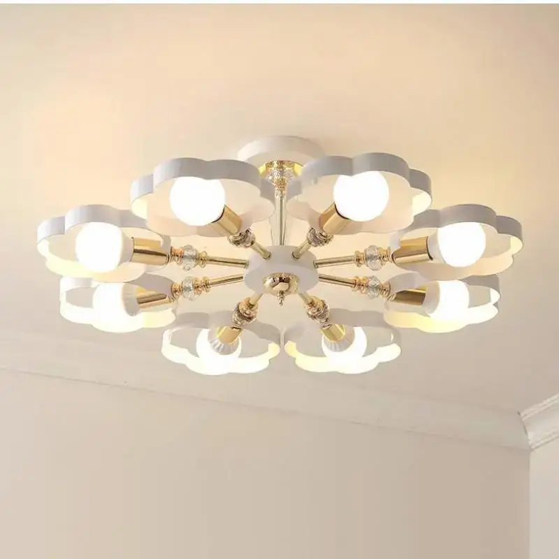 Decorative iron and crystal heart-shaped ceiling light for events Seulement Aujourd'hui
