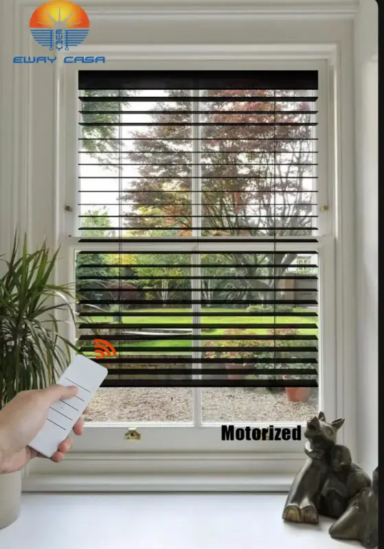Motorised wooden venetian blind indoor blackout wifi connected Remise