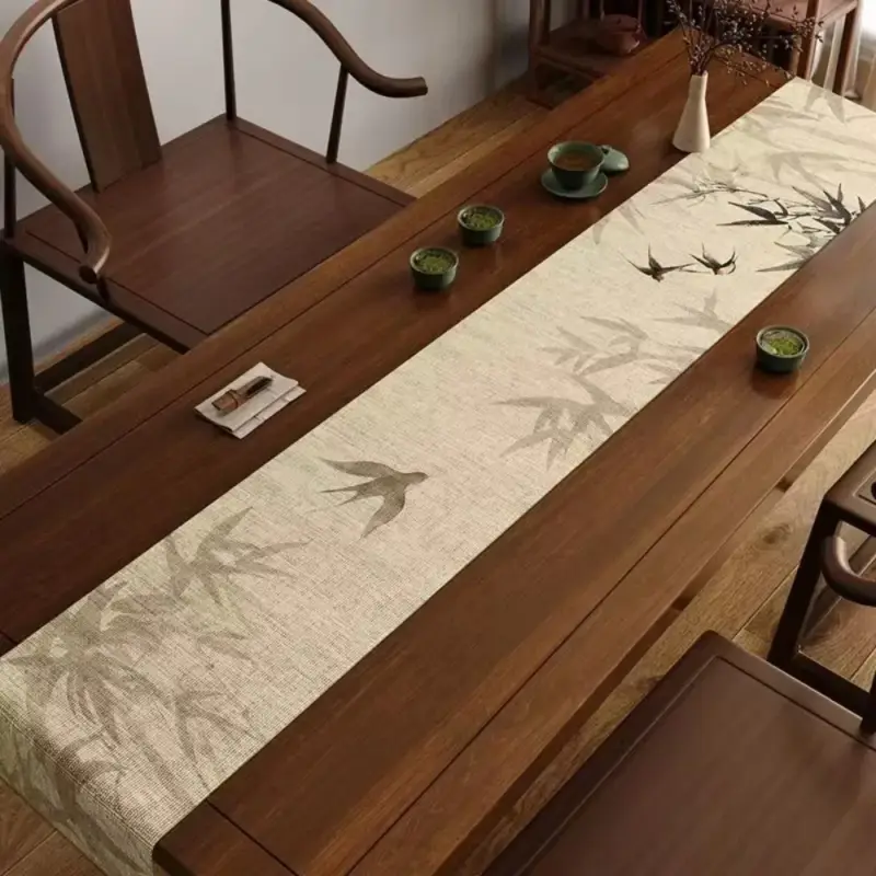 Chinese style tablecloth with bird and bamboo ink design Produit De Marque