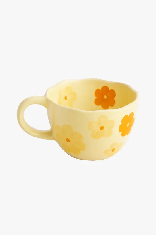 Vente Directe Handmade ceramic mug with floral design, irregular style