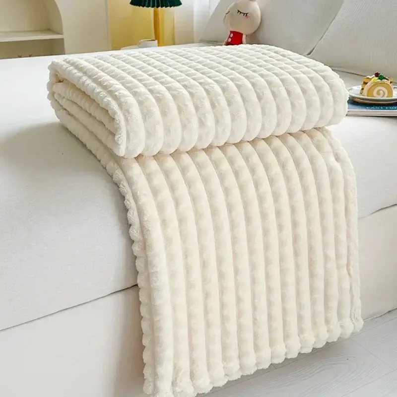 Solde Flannel faux fur throw with check pattern for winter