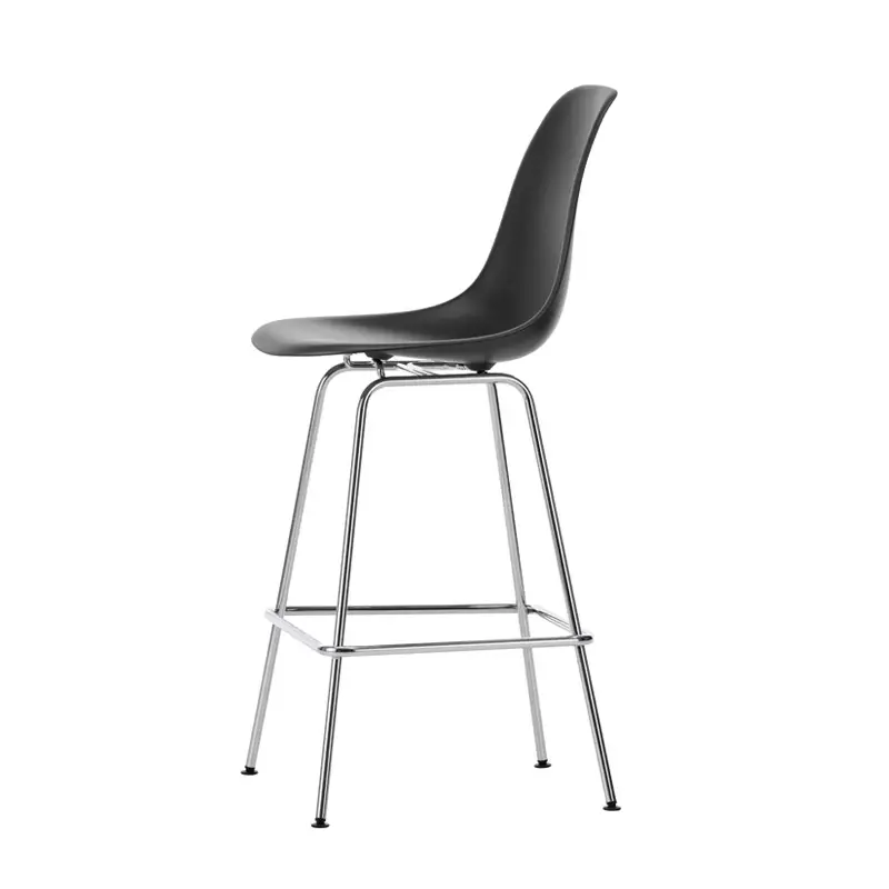 Meilleure Vente Tabouret haut EAMES PLASTIC STOOL Medium Noir REVITRA