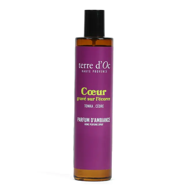 Cœur gravé sur l'écorce vaporisateur de parfum cèdre tonka 100 ml terre d'Oc Livraison Express